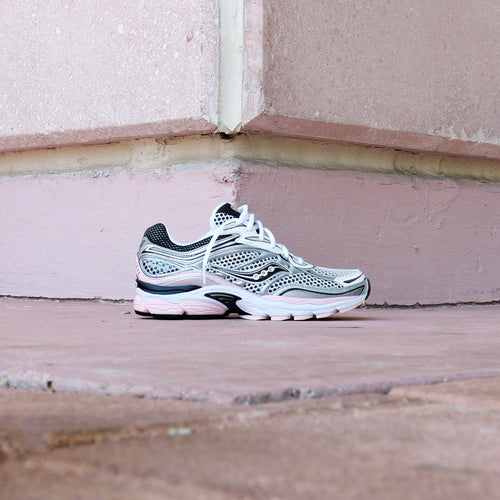 Mens Saucony ProGrid Omni 9 (Silver/Pink)