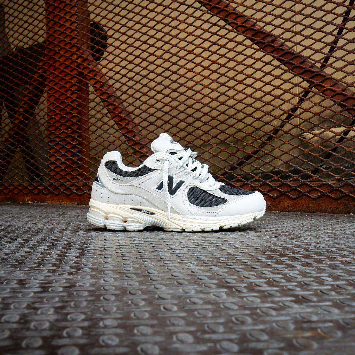 Mens New Balance 2002R (Off White/Black) - U2002RN