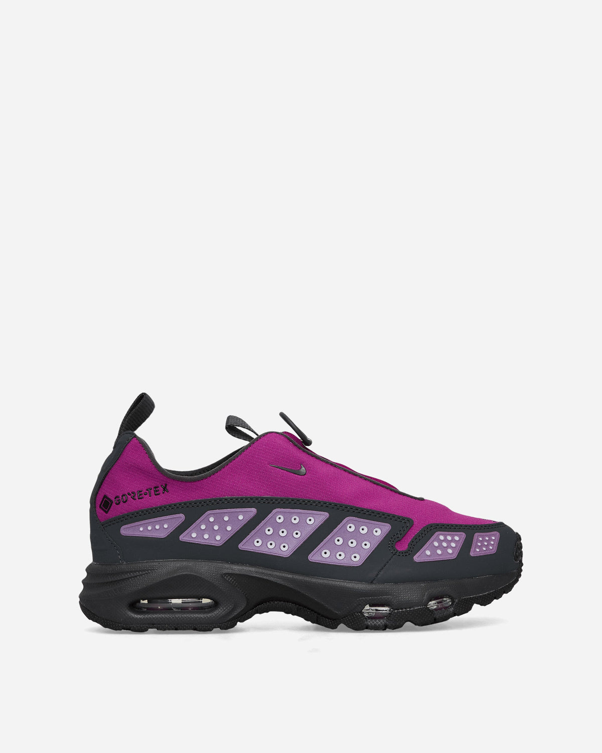 Women's Air Max SNDR GORE-TEX Sneakers Bold Berry / Dark Smoke Grey