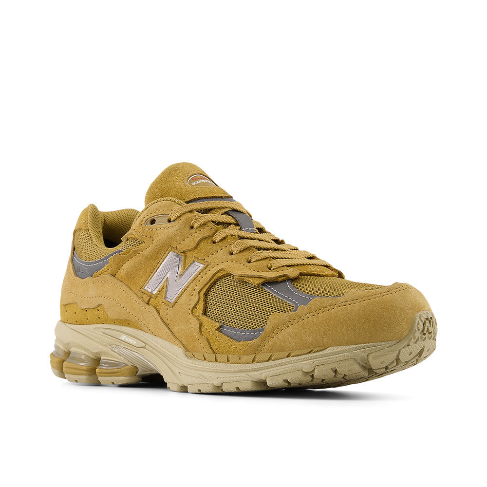 New Balance  2002 GOR-TEX Protection Pack 2.0 - Stucco